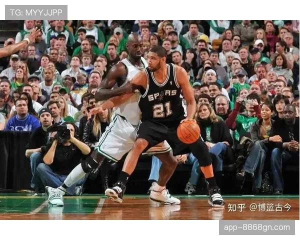 防守三秒NBA规则是什么？详解判罚标准与常见误解